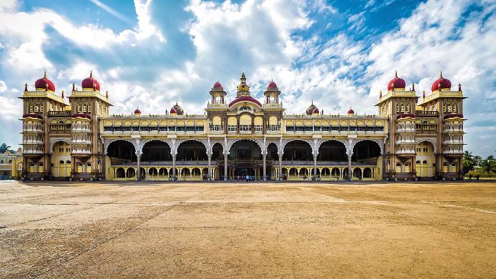 Bangalore,Mysore,Ooty & Kodaikanal Package